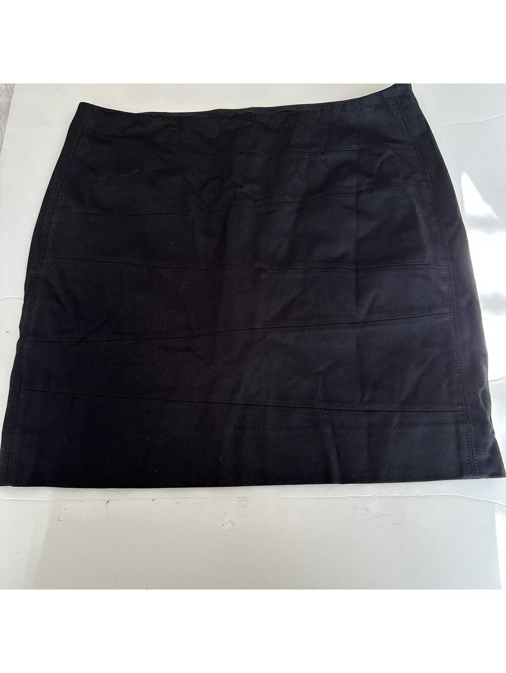 White House Black Market WHBM Size 8 Black Bandage Bodycon Pencil Skirt Side Zip